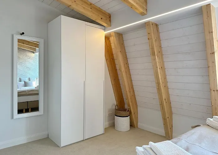 Ebbe Flut, Whg 19 Lägenhet